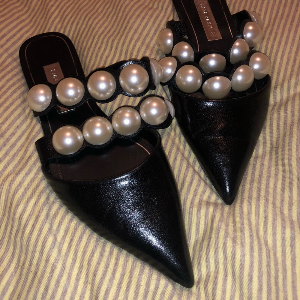 Zara Flats